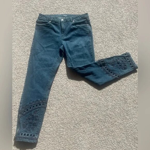 DKR & co jeans with gorgeous embroidery on the bottoms of the jeans and zippers - Picture 1 of 6